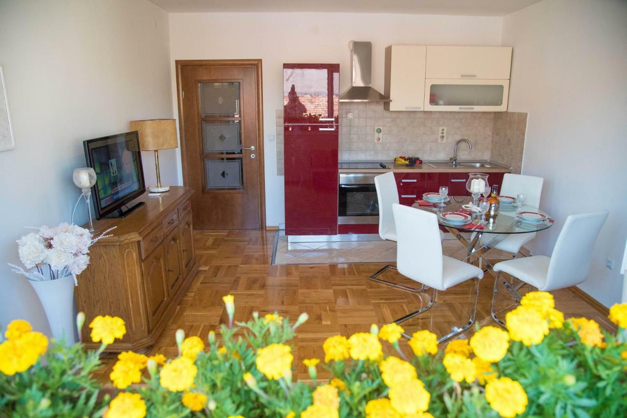 Apartment Ines Sinj Buitenkant foto