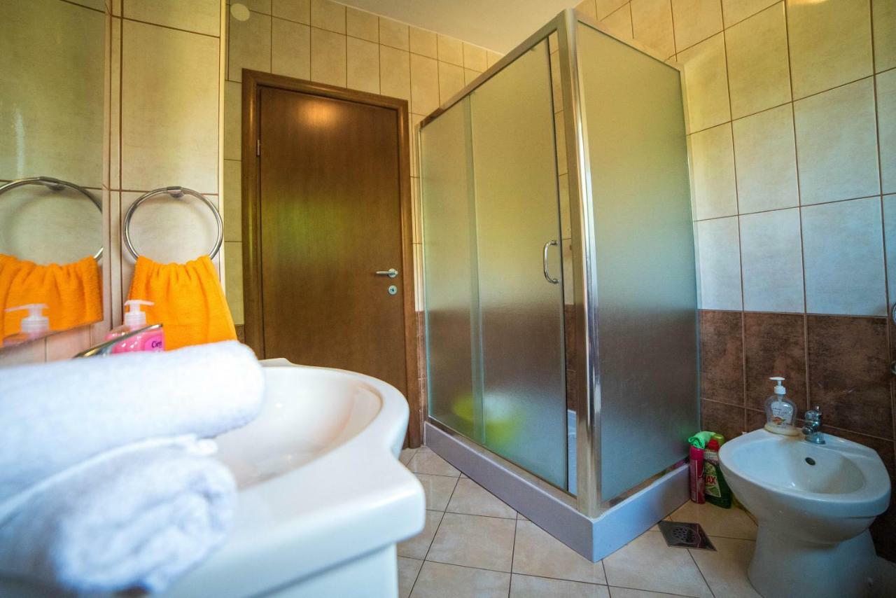 Apartment Ines Sinj Buitenkant foto