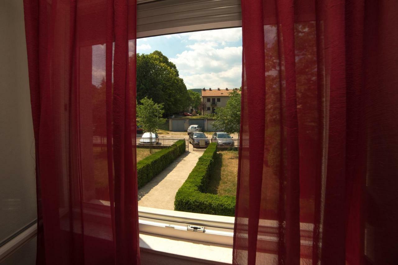 Apartment Ines Sinj Buitenkant foto
